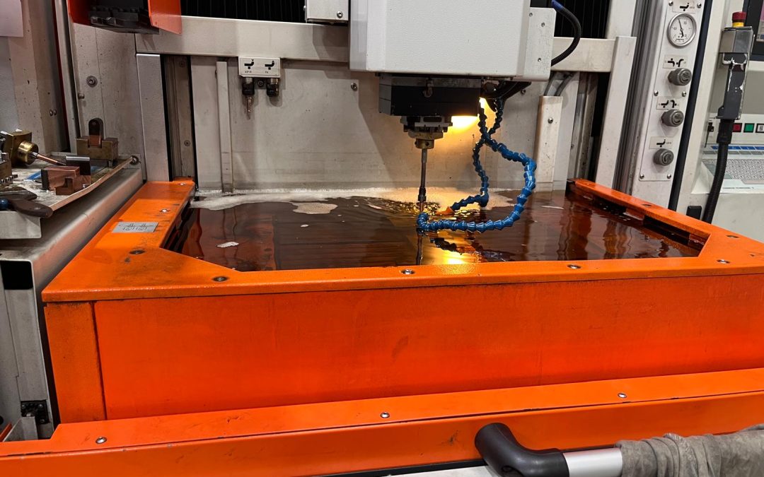 Electroerosión por Penetración: cuando la geometría manda y el acero ya está templado